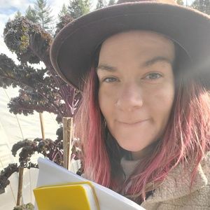 Meet your Posher, Lynda